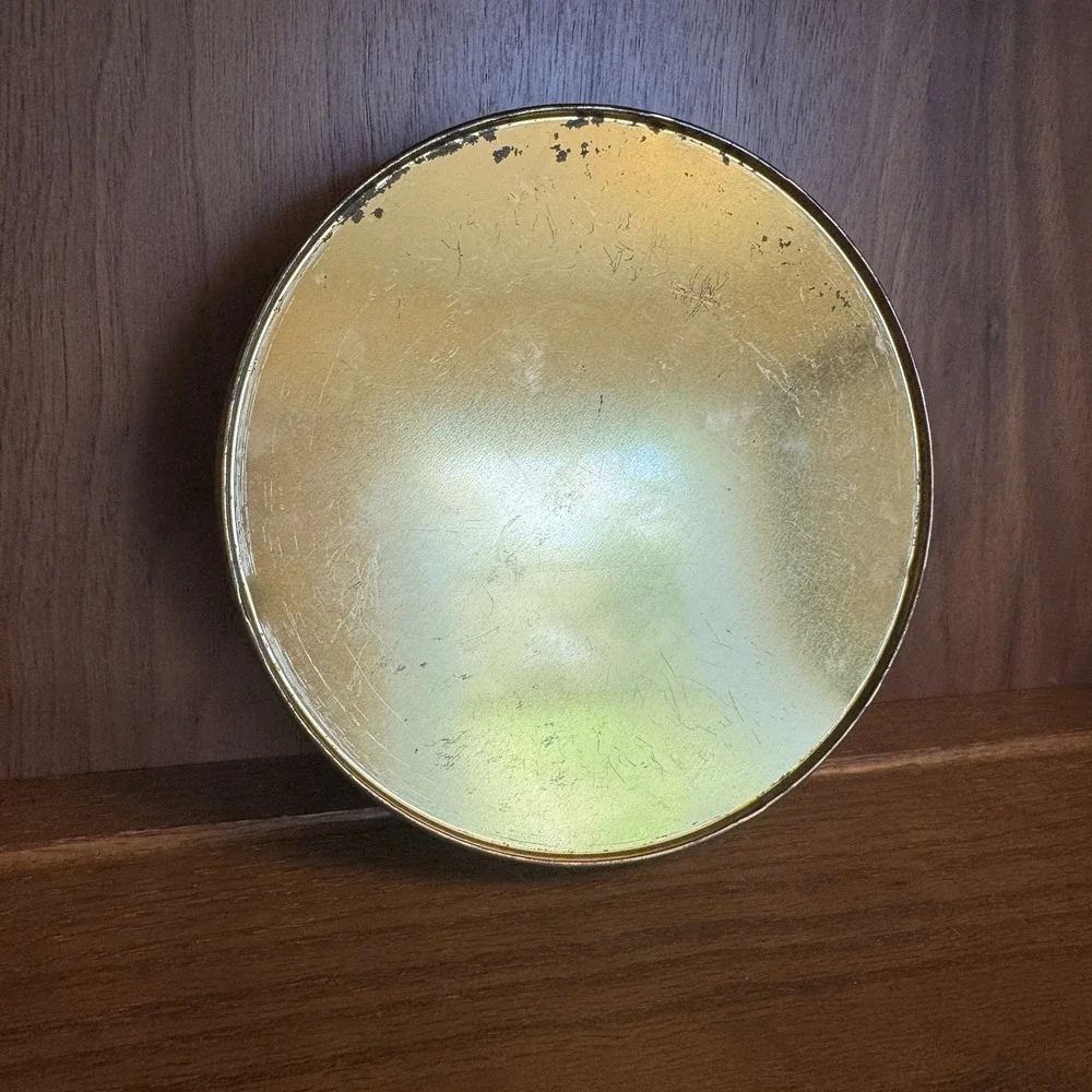 Currier and Ives Tin with Lid 